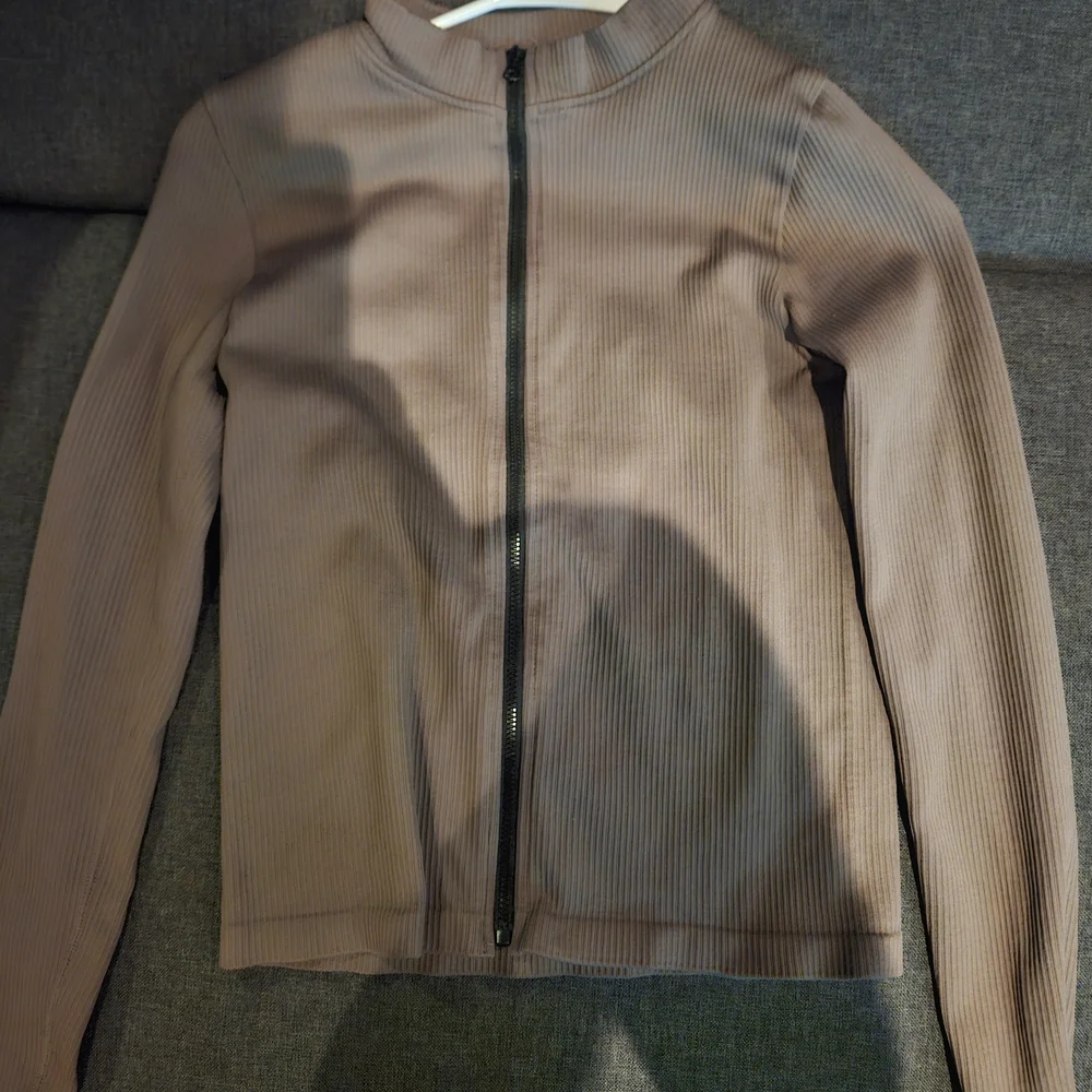 Women's Mauve Jacket - Picture 4 of 5